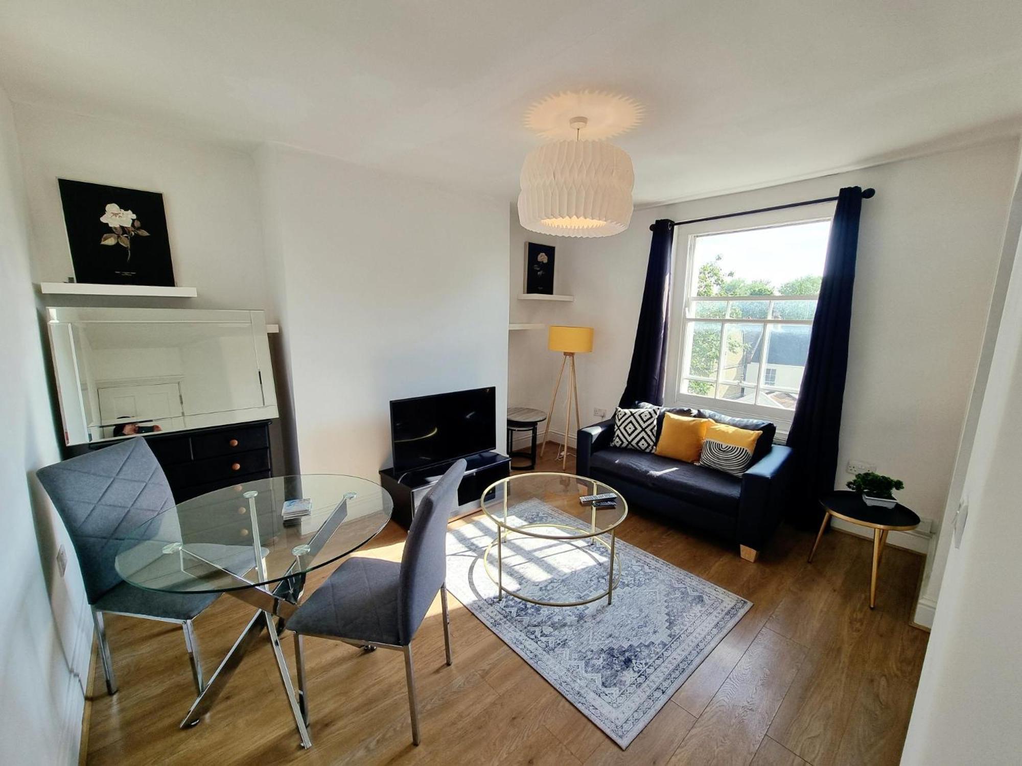 Appartamento Evo View - 1 Bed - Stunning Views 3 Mins Walk Mile End Station *